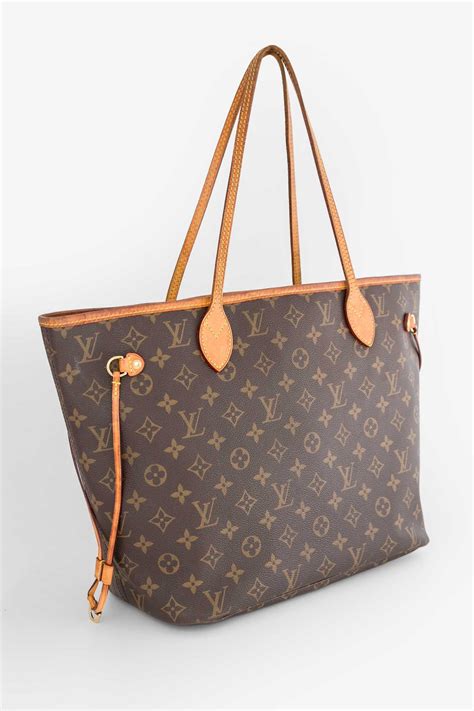 Neverfull MM Monogram Canvas .